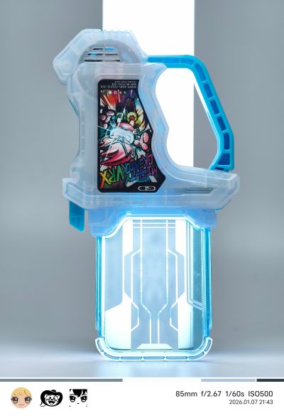 假面骑士艾克赛德系列 SUPER BEST DX全能创作者VRX卡带（暂译）
