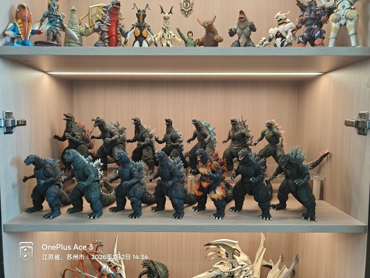 S.H.MonsterArts 雷吉翁