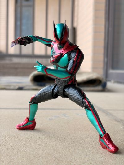 S.H.Figuarts 假面骑士ZZZ 肌体冲击