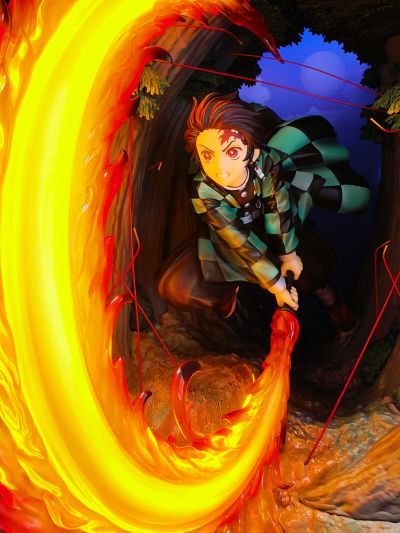 鬼灭之刃 灶门炭治郎 火之神神乐 圆舞