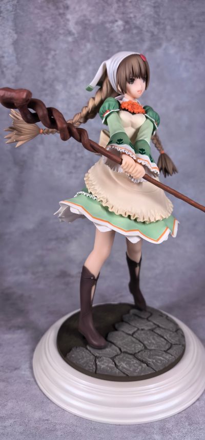 アミル・マナフレア