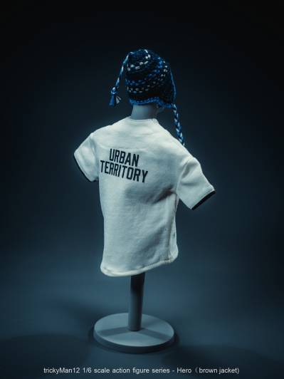 Hero人偶 棕夹克