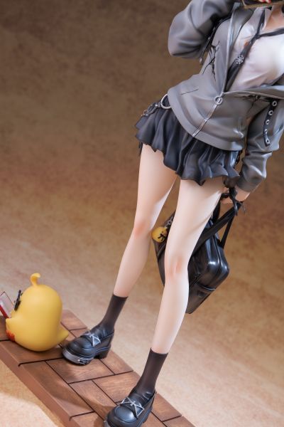 碧蓝航线-乌尔里克·冯·胡贝尔-校服版（A）