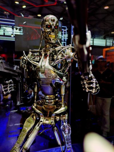 MMT2-01 终结者2 T-800 内骨骼