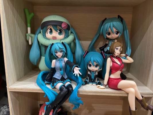 初音未来系列压泡面人偶ーMEIKOー