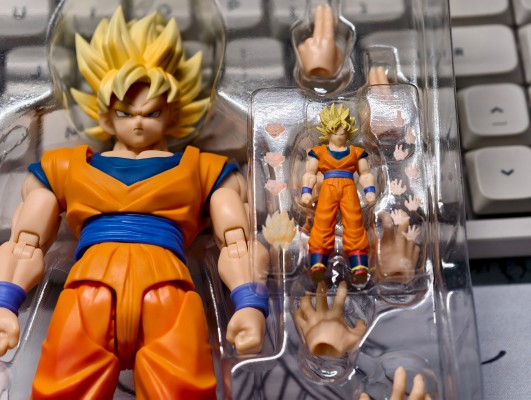 龙珠 S.H.Figuarts 迷你珍藏系列