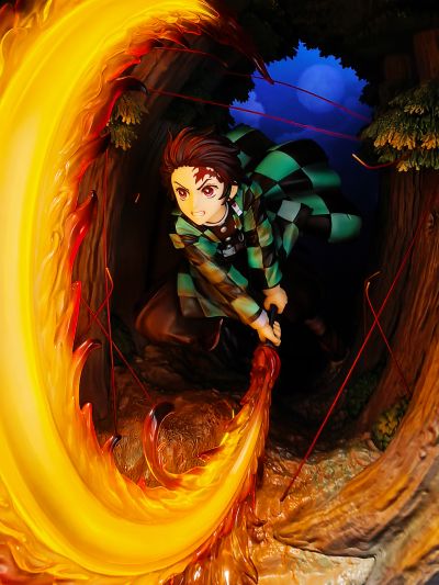 鬼灭之刃 灶门炭治郎 火之神神乐 圆舞