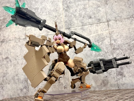 机甲少女 辉锤·甲