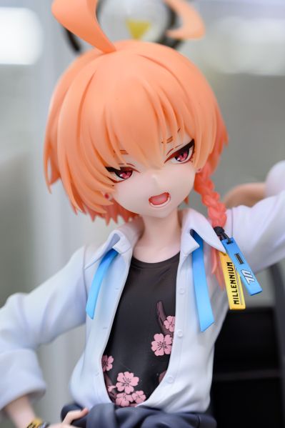 蔚蓝档案 美甘尼禄（校服）