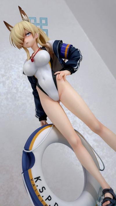 蔚蓝档案 尾刃康娜（泳装）