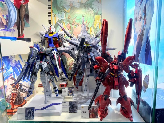 超合金 MSN-04FF  沙扎比