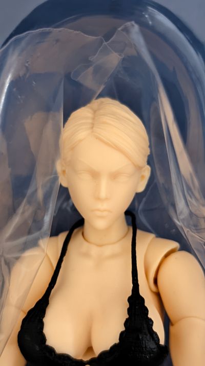 NT-04 小芳/瑟琳娜女素体