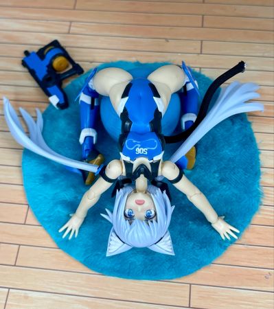 机甲少女 短剑 泳装