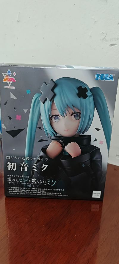 世界计划：毁灭的世界与无法歌唱的初音未来 Luminasta “闭窗世界的初音未来”