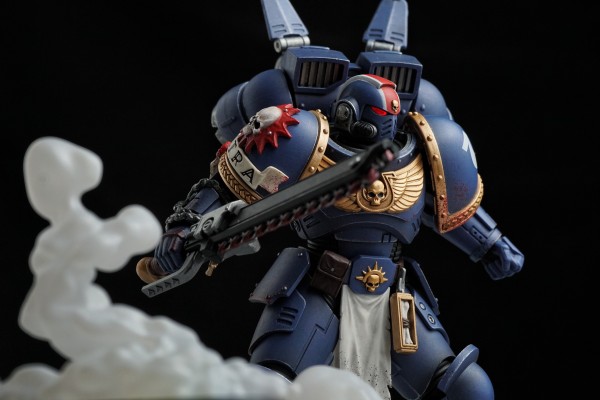 战锤40000：星际战士 极限战士 副官泰图斯-珍藏版