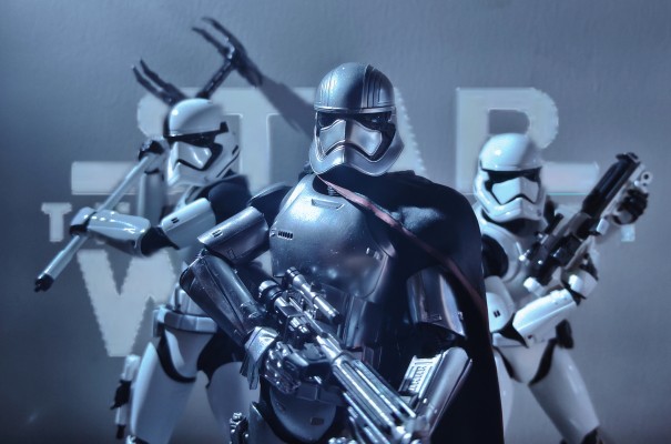 S.H.Figuarts 法斯玛队长 （最后的绝地武士）