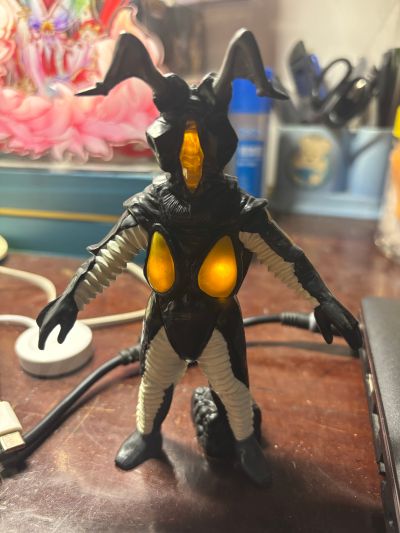 アルティメットルミナス 奥特曼 芝顿