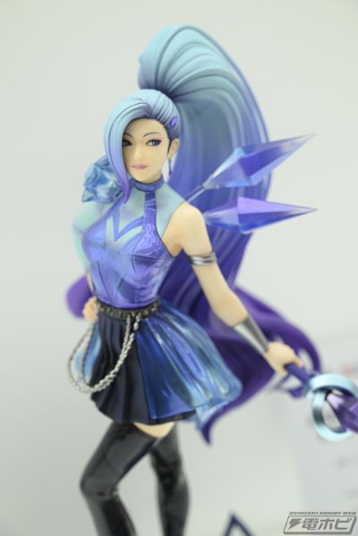 英雄联盟 K/DA ALL OUT 萨勒芬妮