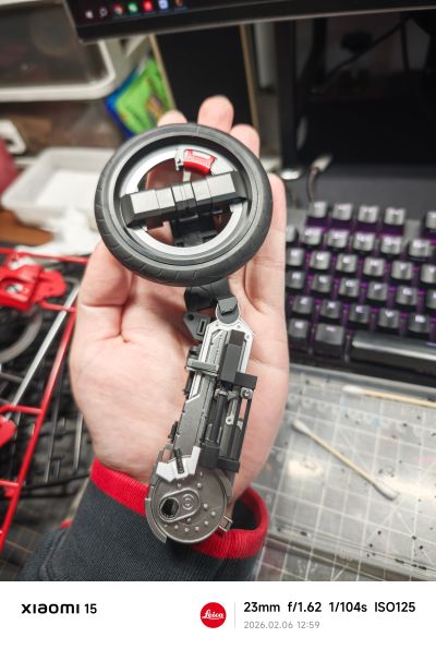 MT-010s 灵笼 倾摆式双全轮全驱摩托车 悦色版