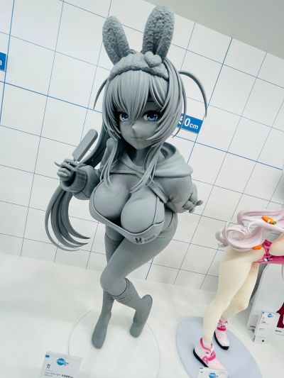 B-style 兔女郎服装计划 索菲亚· F· 希琳 细绳比基尼
