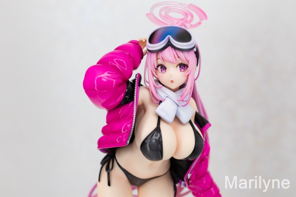 蔚蓝档案 和泉元艾米（泳装）