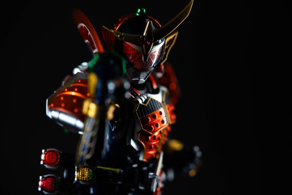 S.H.Figuarts（真骨雕制法）假面骑士龙玄 葡萄武装