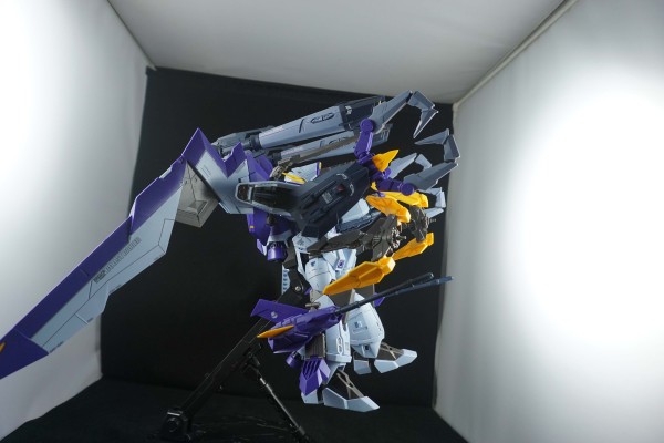 FULL MECHANICS 1/100  进阶型劫掠高达（暂译）