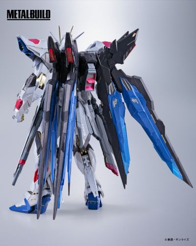 METAL BUILD 强袭自由高达 ＜重生版＞