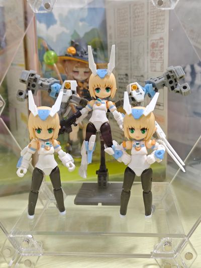 Cu-poche Frame Arms Girl 猎刃