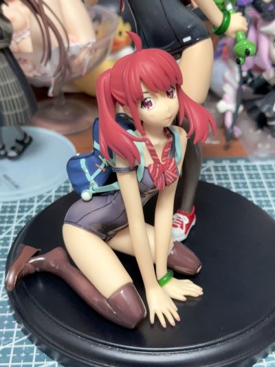 RESI-CARAT 「ぽよよんろっく画集」坐姿 通常版