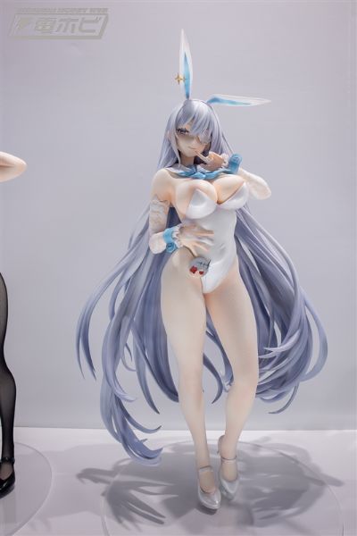 B-style 碧蓝航线 埃玛（埃姆登）兔女郎