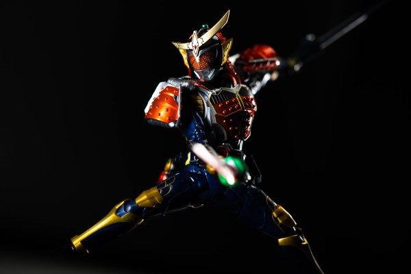 S.H.Figuarts（真骨雕制法）假面骑士龙玄 葡萄武装