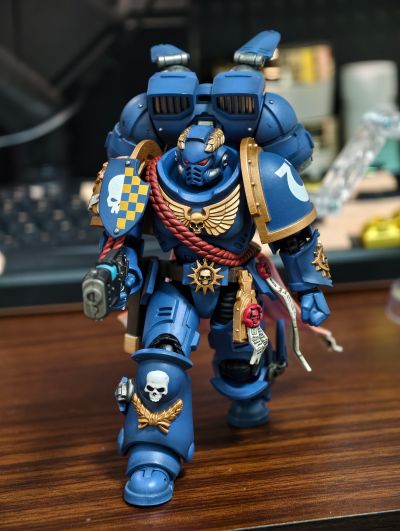 战锤40000 极限战士 跳跃背包队长