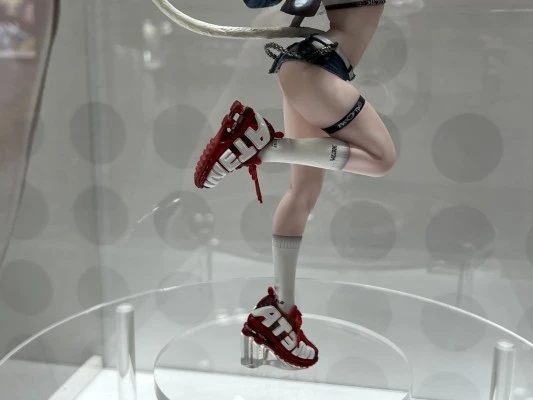 Melterna Girl  Meta子