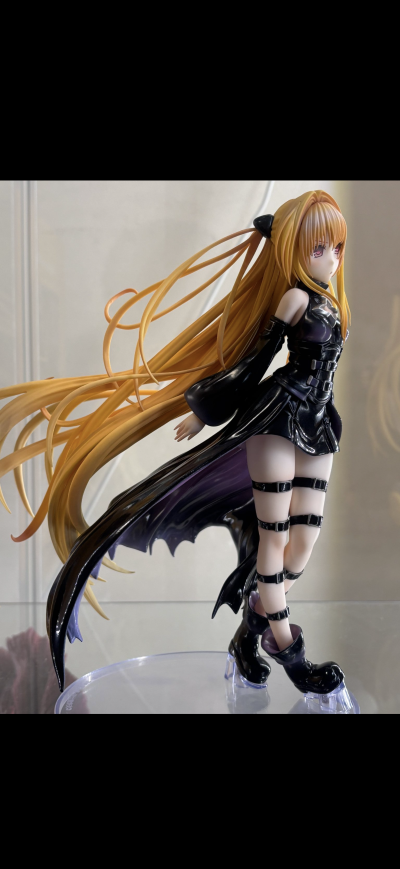 出包王女DARKNESS 「金色暗影」 BLACK TRANS