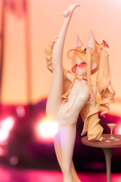 蔚蓝档案 百合园圣娅（泳装）