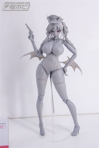 夜间取缔警察官 萨薇琪