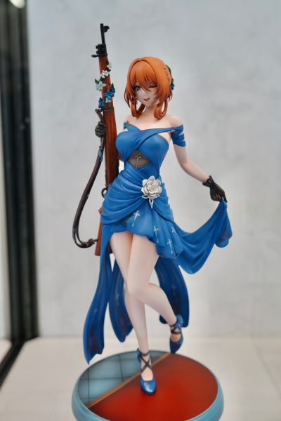 少女前线2:追放 春田 灯火下的女王