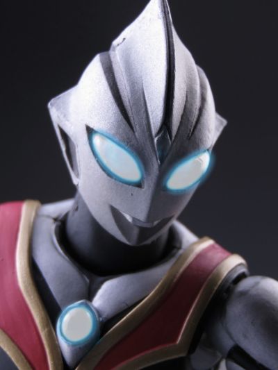 ULTRA-ACT 迪迦奥特曼 邪恶迪迦 