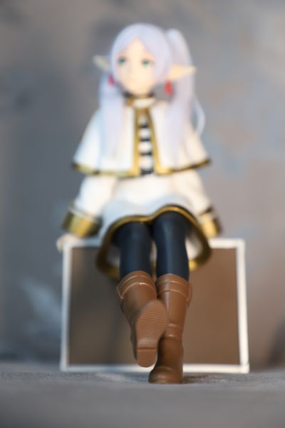 Desktop Cute 葬送的芙莉莲 芙莉莲~行李箱~