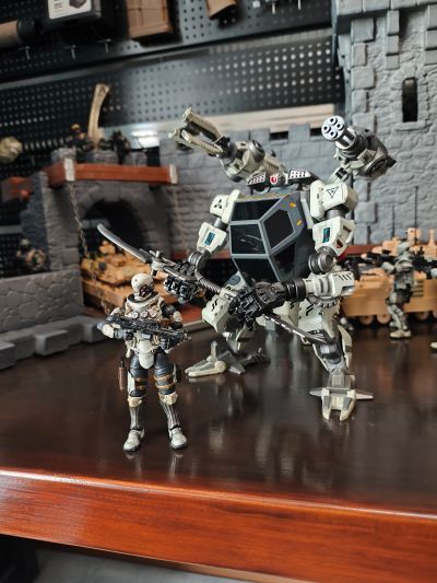 战星辰 诺斯09-强袭型攻击机甲