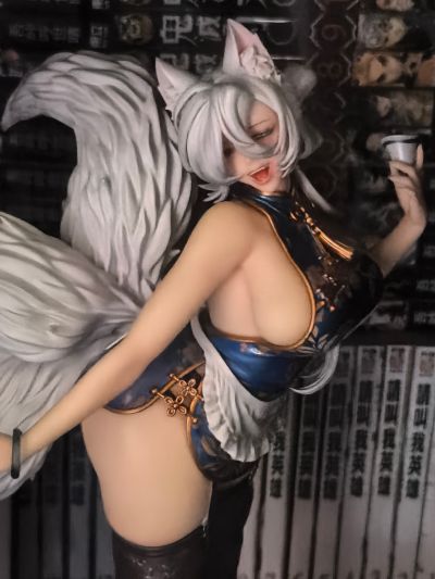 中华大厨娘—白狐 烟雨绿