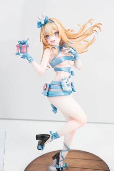 少女前线2：追放 索米·雪兔献礼