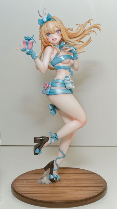 少女前线2：追放 索米·雪兔献礼
