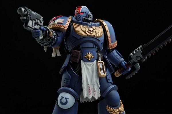 战锤40000：星际战士 极限战士 副官泰图斯-珍藏版