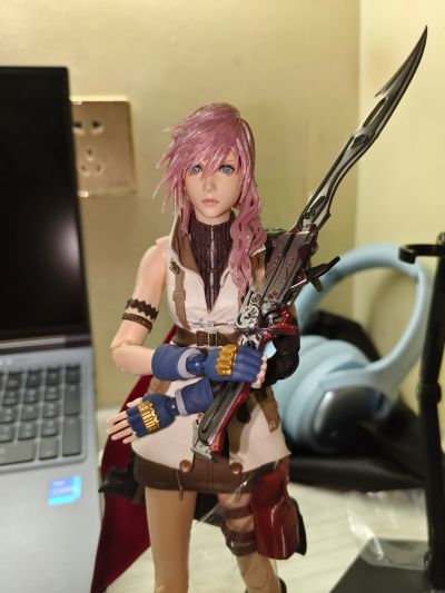 最终幻想13 PLAY ARTS真 雷光