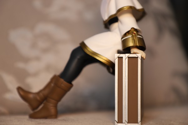 Desktop Cute 葬送的芙莉莲 芙莉莲~行李箱~