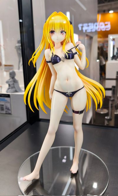 出包王女DARKNESS 泳装系列 金色暗影