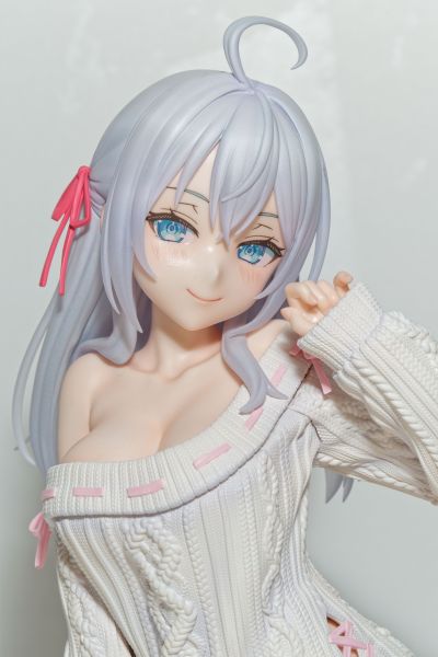 TENITOL 大号压泡面 不时用俄语小声说真心话的邻桌艾莉同学 艾莉 针织衫