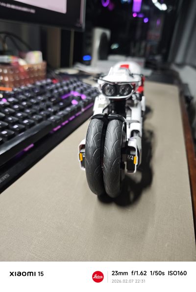 MT-010s 灵笼 倾摆式双全轮全驱摩托车 悦色版